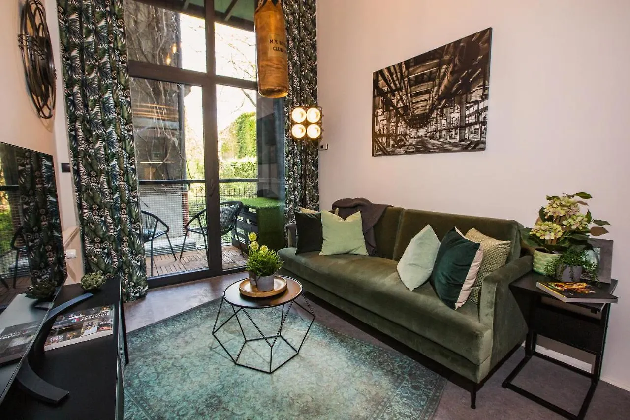 Urbanjungle - Your Trendy Loft In Central Budapest 0*,  Hungary