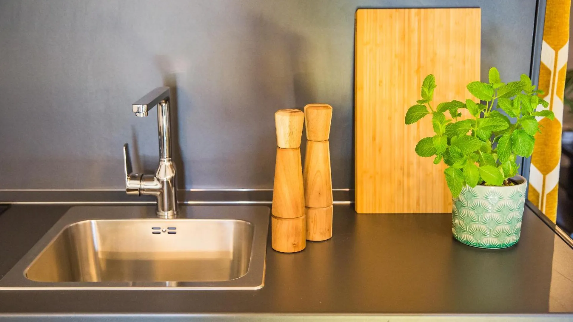 Urbanjungle - Your Trendy Loft In Central Budapest