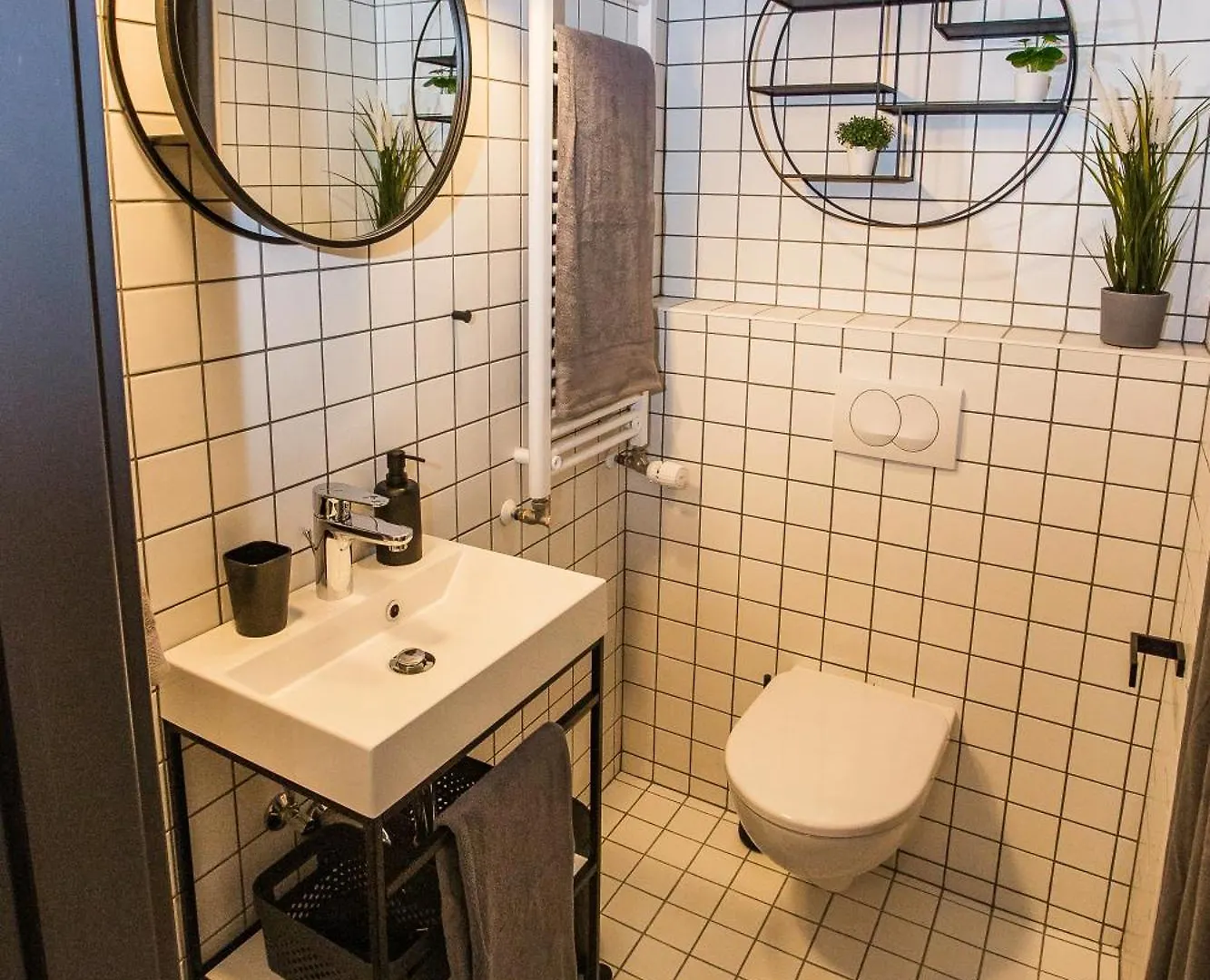 Urbanjungle - Your Trendy Loft In Central Budapest Hungary